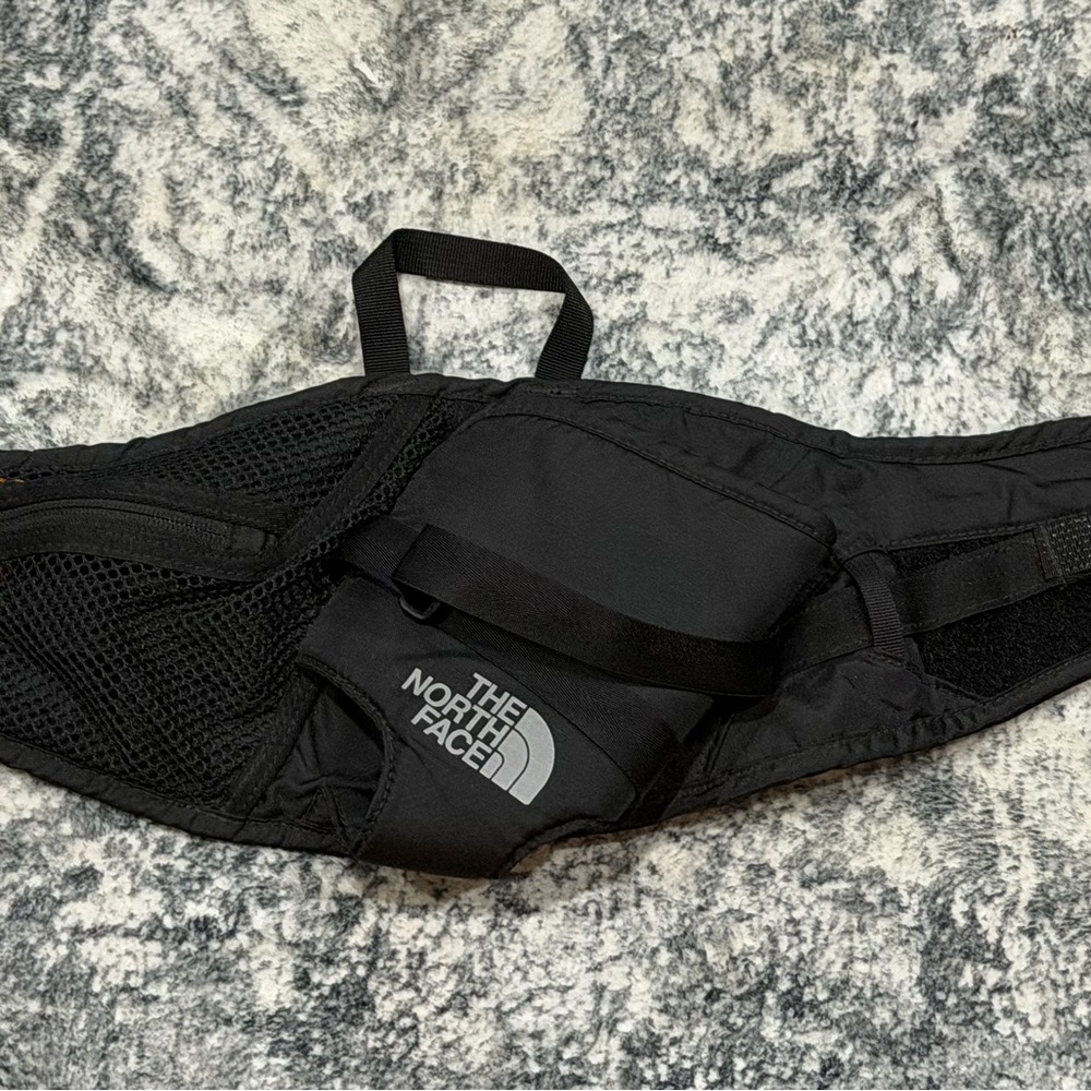 North Face Flight Series Belt Fanny Pack Adjustable Hydration Zip Pocket NWOT